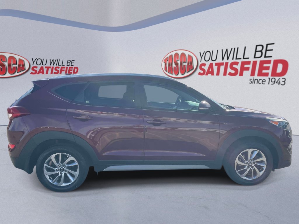 Used 2017 Hyundai Tucson SE Plus AWD/4WD image 5