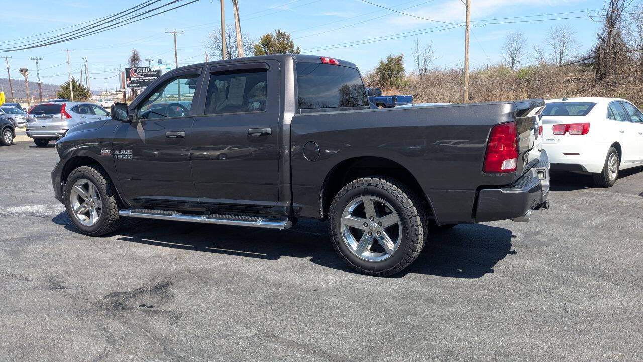 Used 2017 RAM 1500 Express AWD/4WD image 14