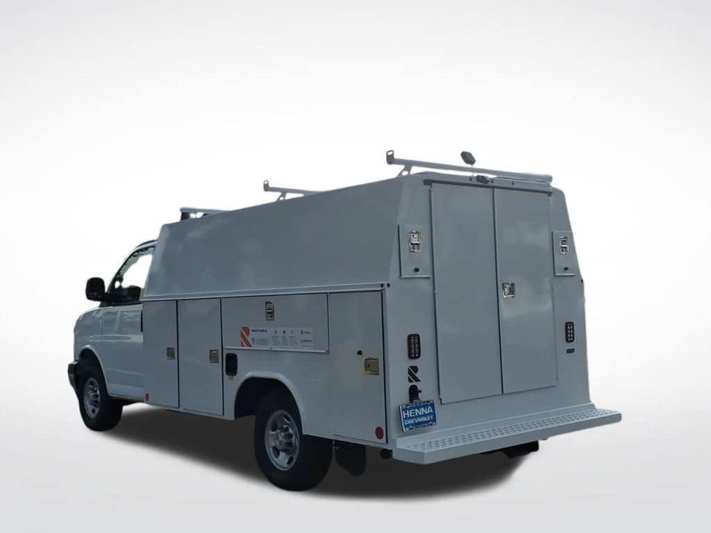 New 2026 Chevrolet Express 3500 w/ Power Convenience Package RWD image 6