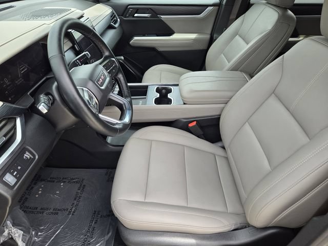 Used 2026 GMC Acadia Elevation w/ Elevation Premium Package FWD image 13