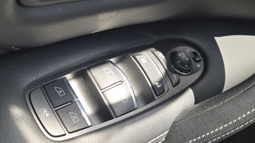 Used 2021 INFINITI QX80 Sensory w/ Cargo Package AWD/4WD image 25