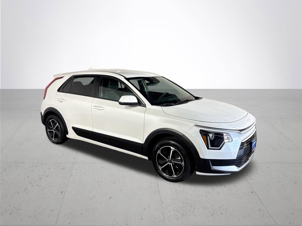 Certified 2023 Kia Niro LX image 5