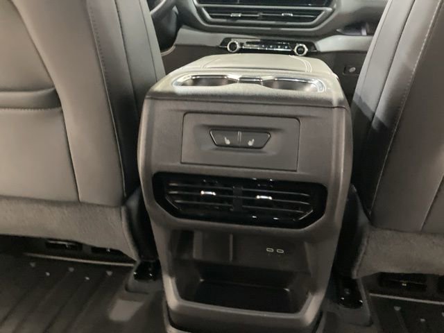 Used 2025 Chevrolet Silverado EV LT image 27