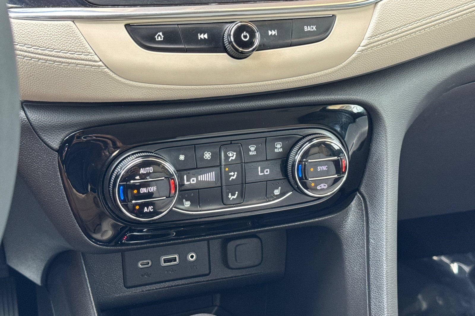 Used 2023 Buick Encore GX Select FWD image 24