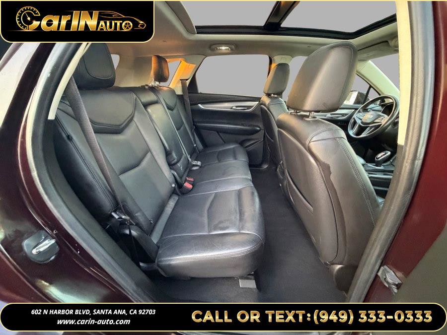 Used 2018 Cadillac XT5 Luxury w/ Driver Awareness Package image 15