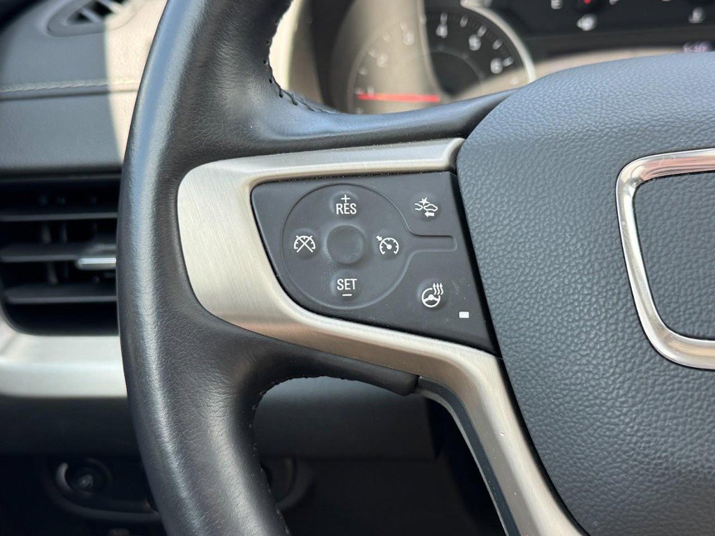 Used 2020 GMC Terrain Denali w/ Denali Premium Package AWD/4WD image 19