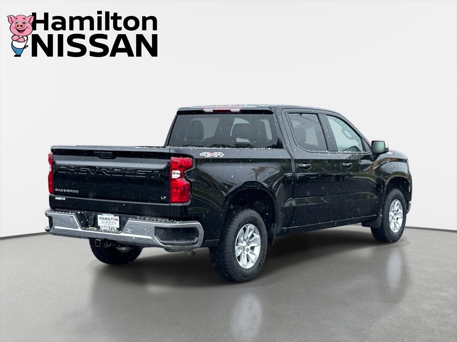 Used 2025 Chevrolet Silverado 1500 LT AWD/4WD image 2