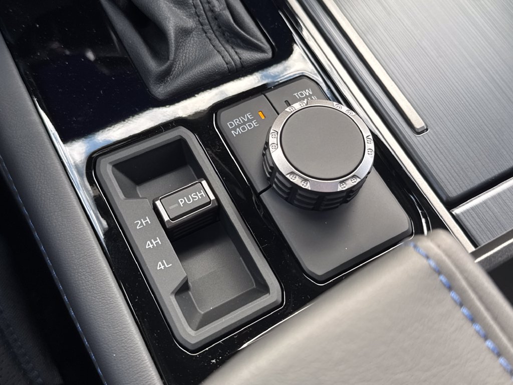 New 2026 Toyota Sequoia Platinum AWD/4WD image 29