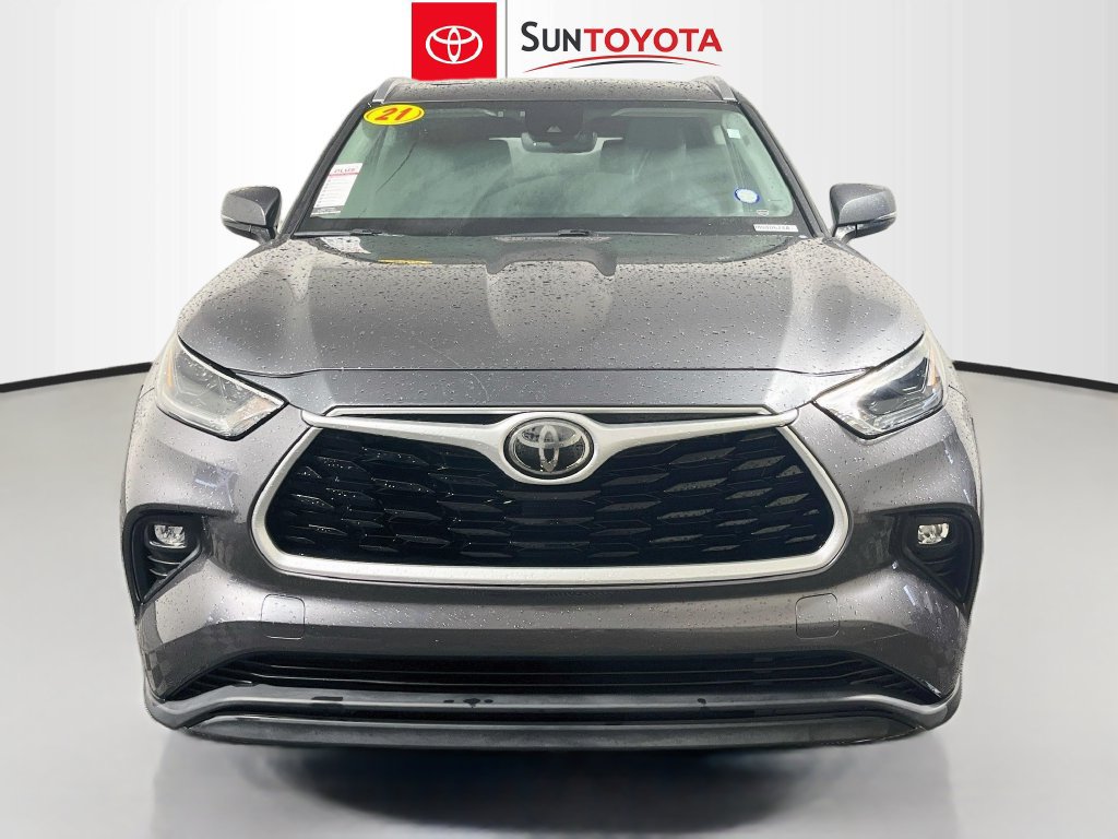 Used 2021 Toyota Highlander XLE FWD image 8