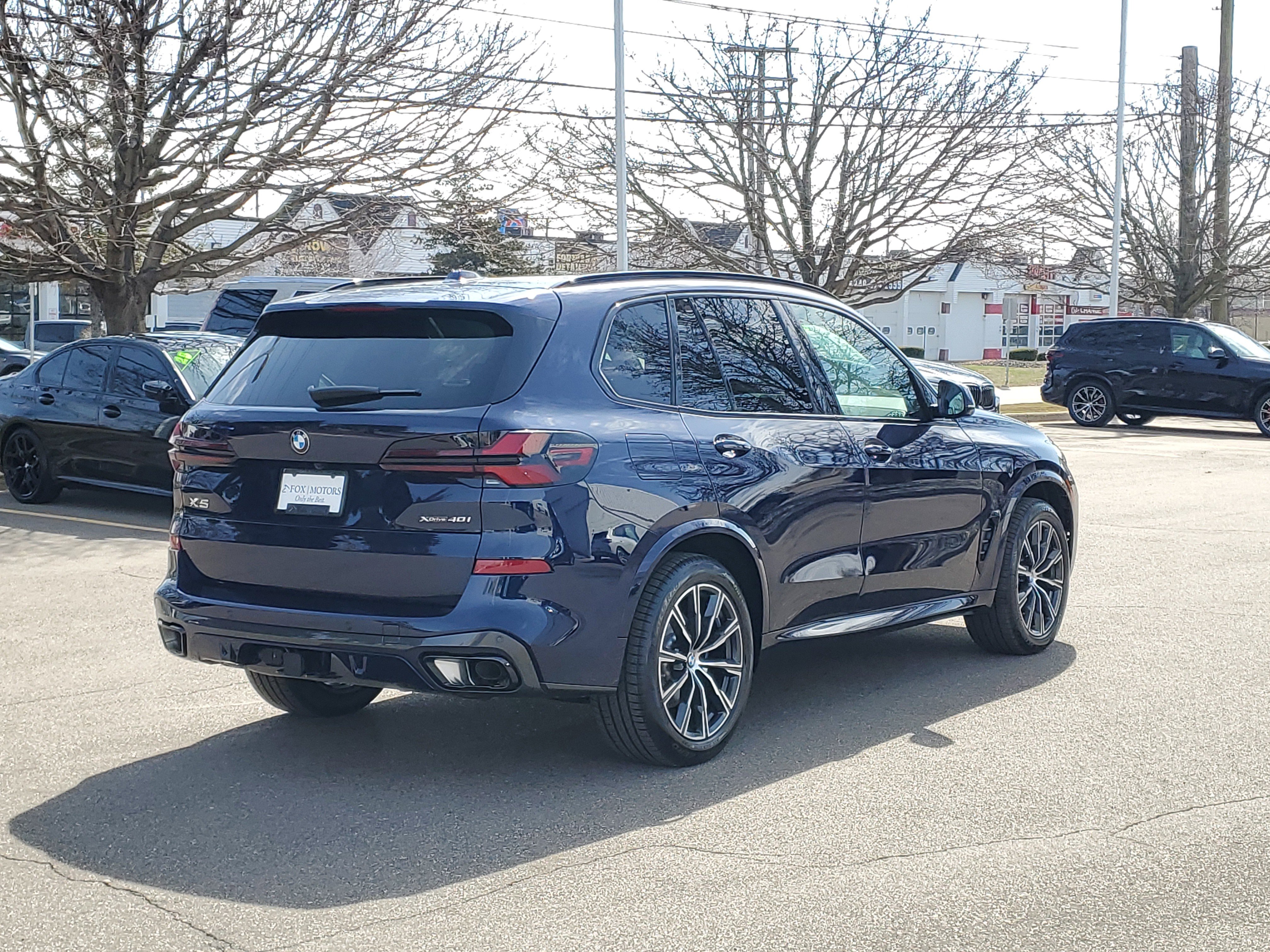 New 2026 BMW X5 xDrive40i w/ M Sport Package image 3