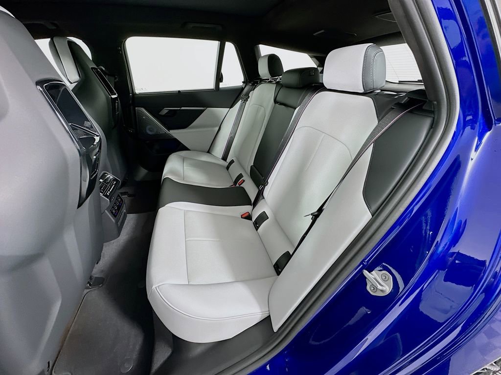 New 2027 BMW M5 Touring AWD/4WD image 17
