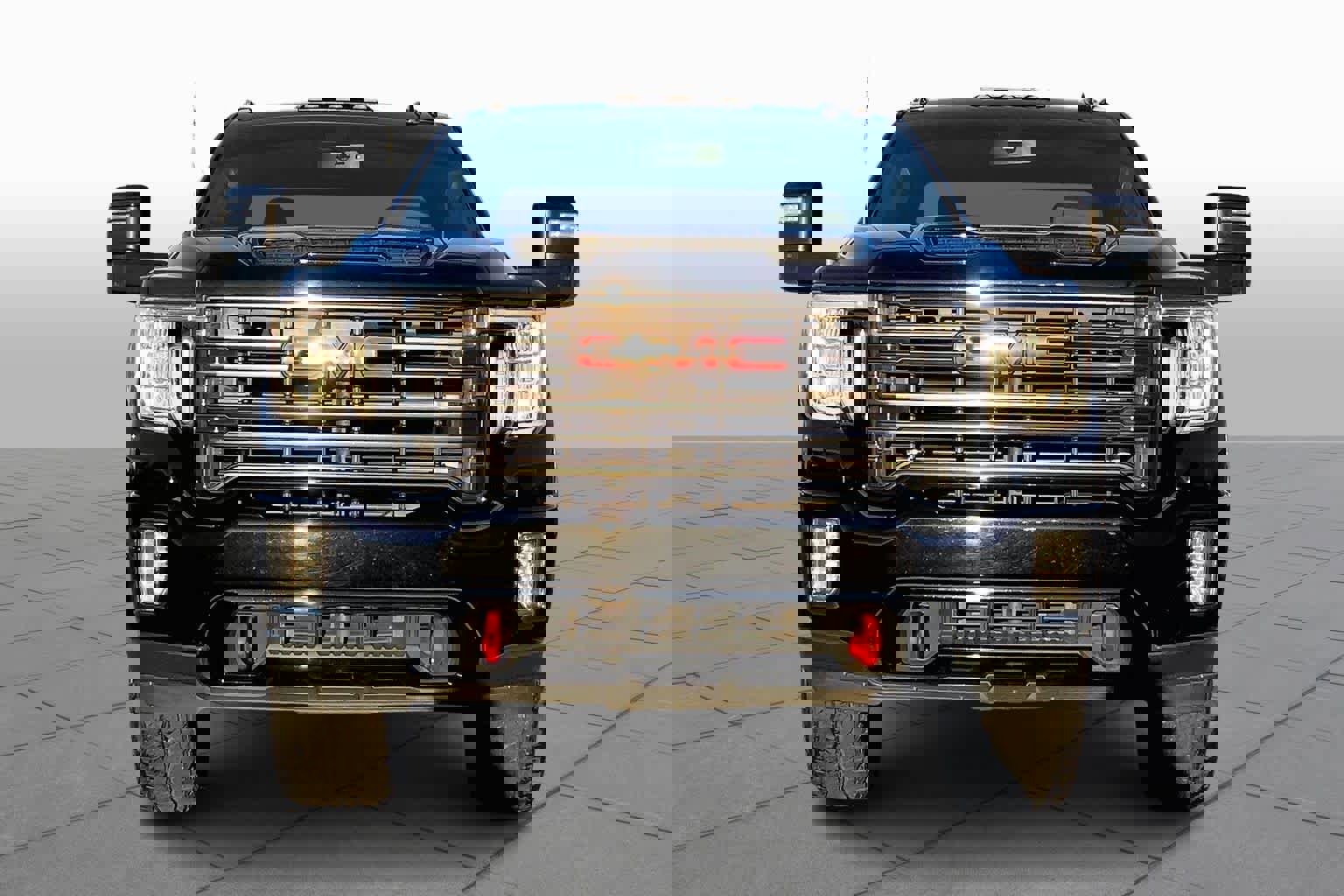 Used 2022 GMC Sierra 2500 AT4 w/ Gooseneck/5TH Wheel Package image 3