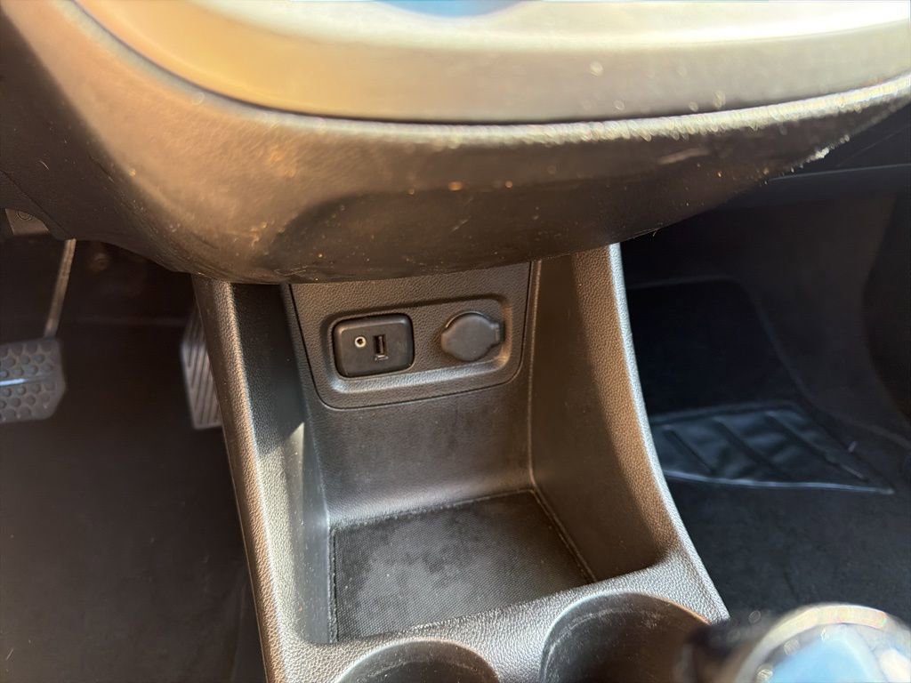 Used 2016 Chevrolet Spark LT image 32