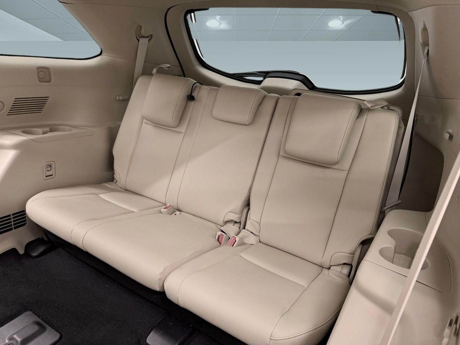 Used 2019 Toyota Highlander XLE AWD/4WD image 27