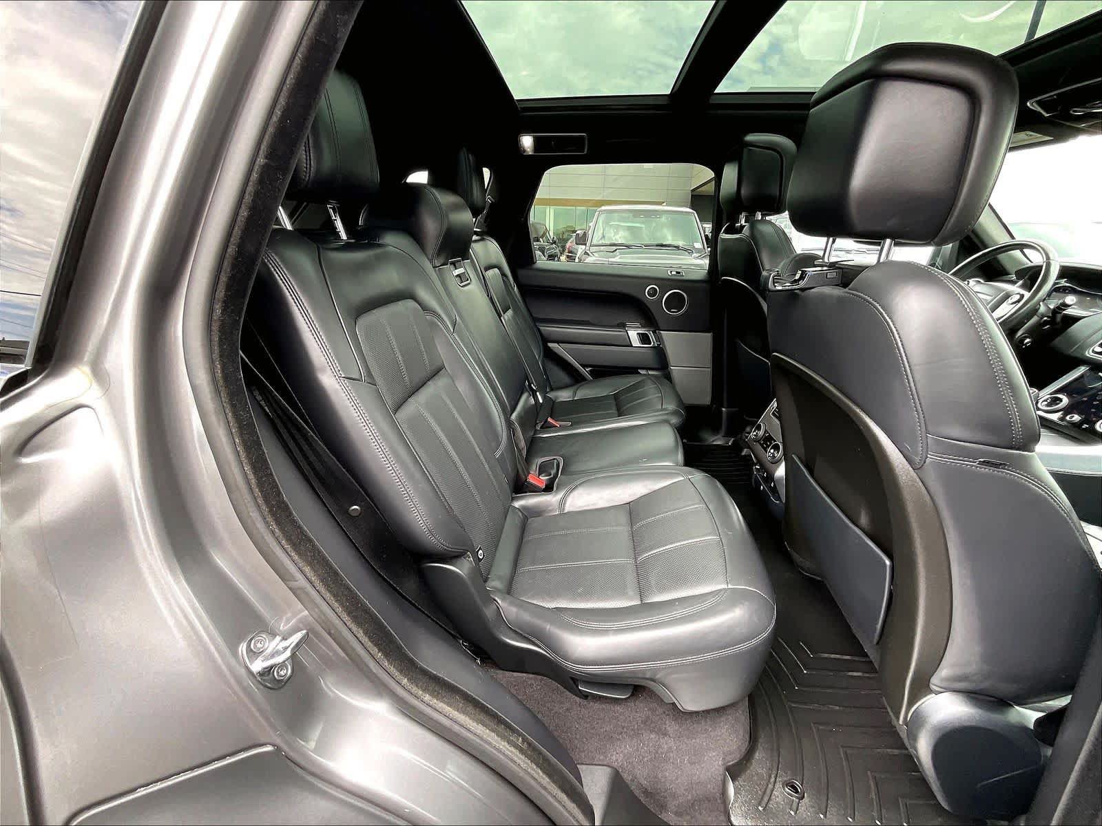 Used 2018 Land Rover Range Rover Sport HSE AWD/4WD image 30