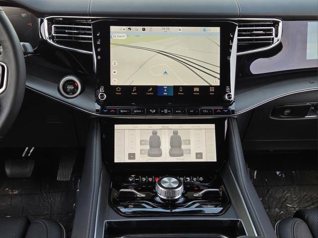 Used 2024 Jeep Grand Wagoneer Series II w/ Quick Order Packagew 28T image 24