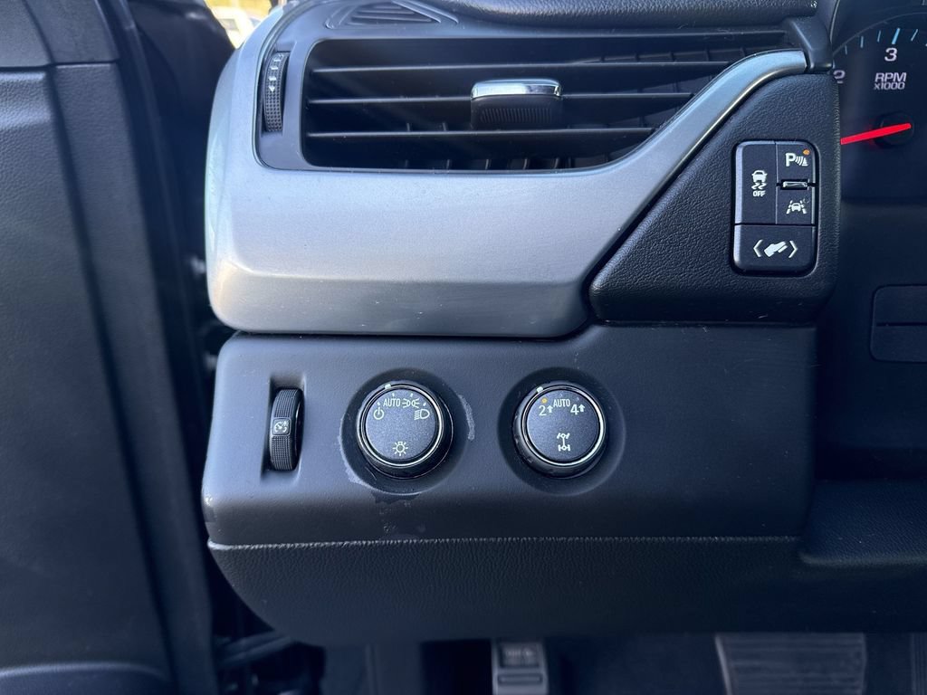 Used 2019 Chevrolet Tahoe LT AWD/4WD image 32