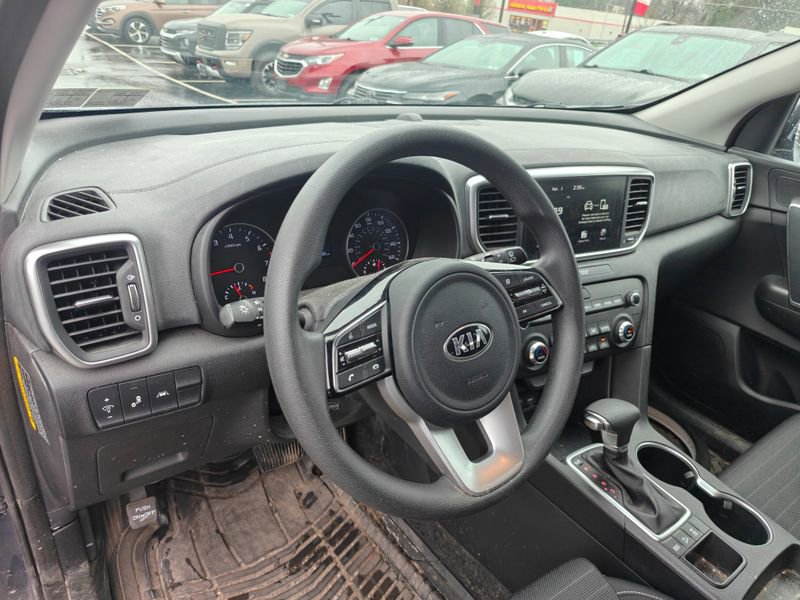Used 2020 Kia Sportage LX w/ LX Popular Package image 10