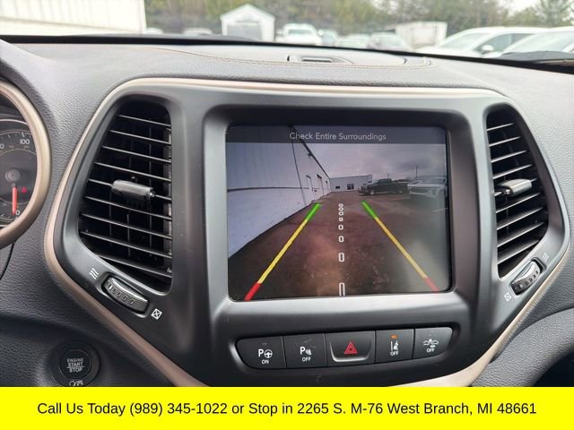 Used 2018 Jeep Cherokee Limited w/ Technology Group image 17