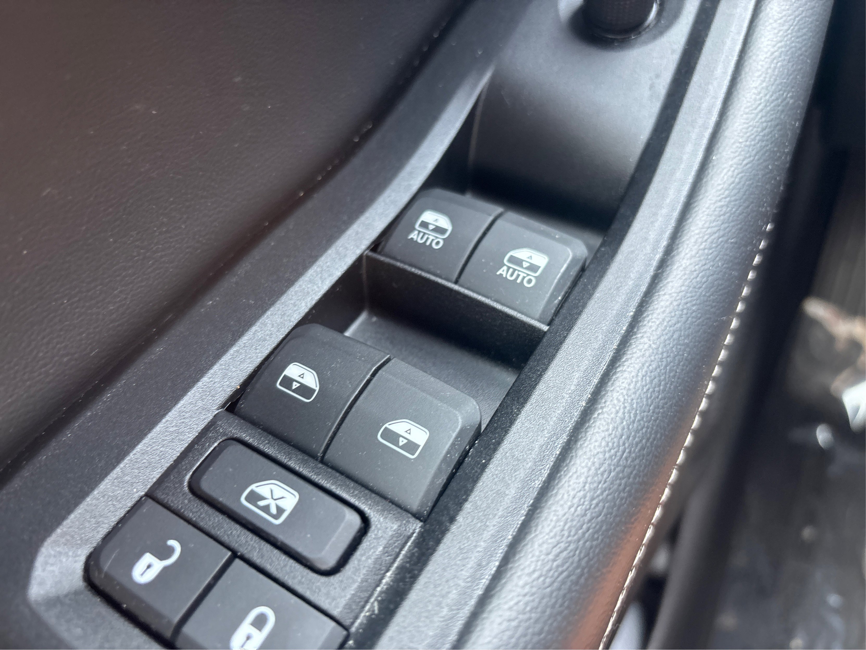 Used 2024 Jeep Grand Cherokee Laredo image 52