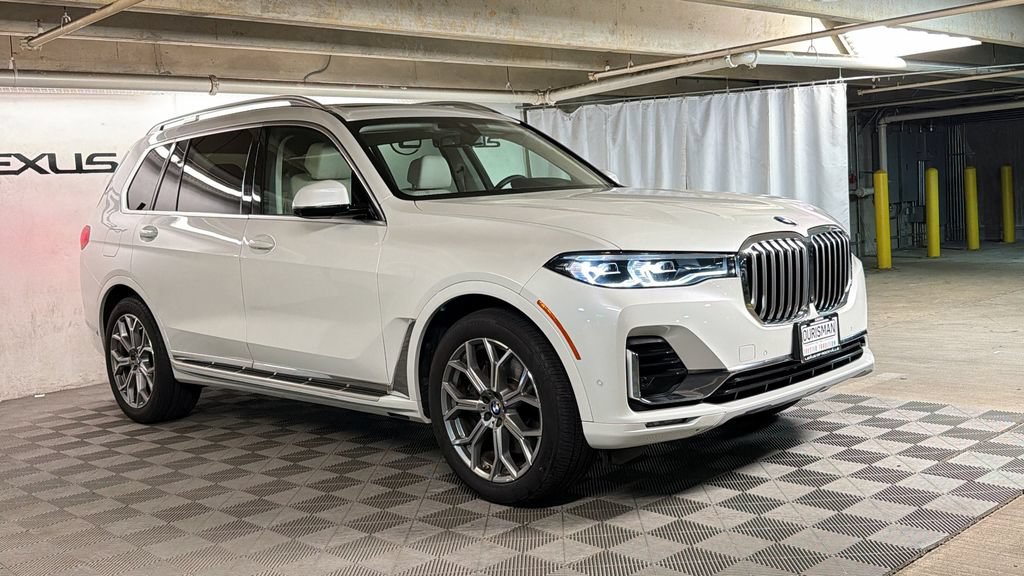 Used 2021 BMW X7 xDrive40i w/ Premium Package AWD/4WD video 1