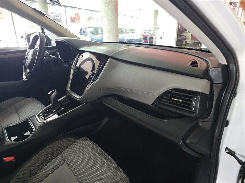 Used 2022 Subaru Outback Premium AWD/4WD image 13