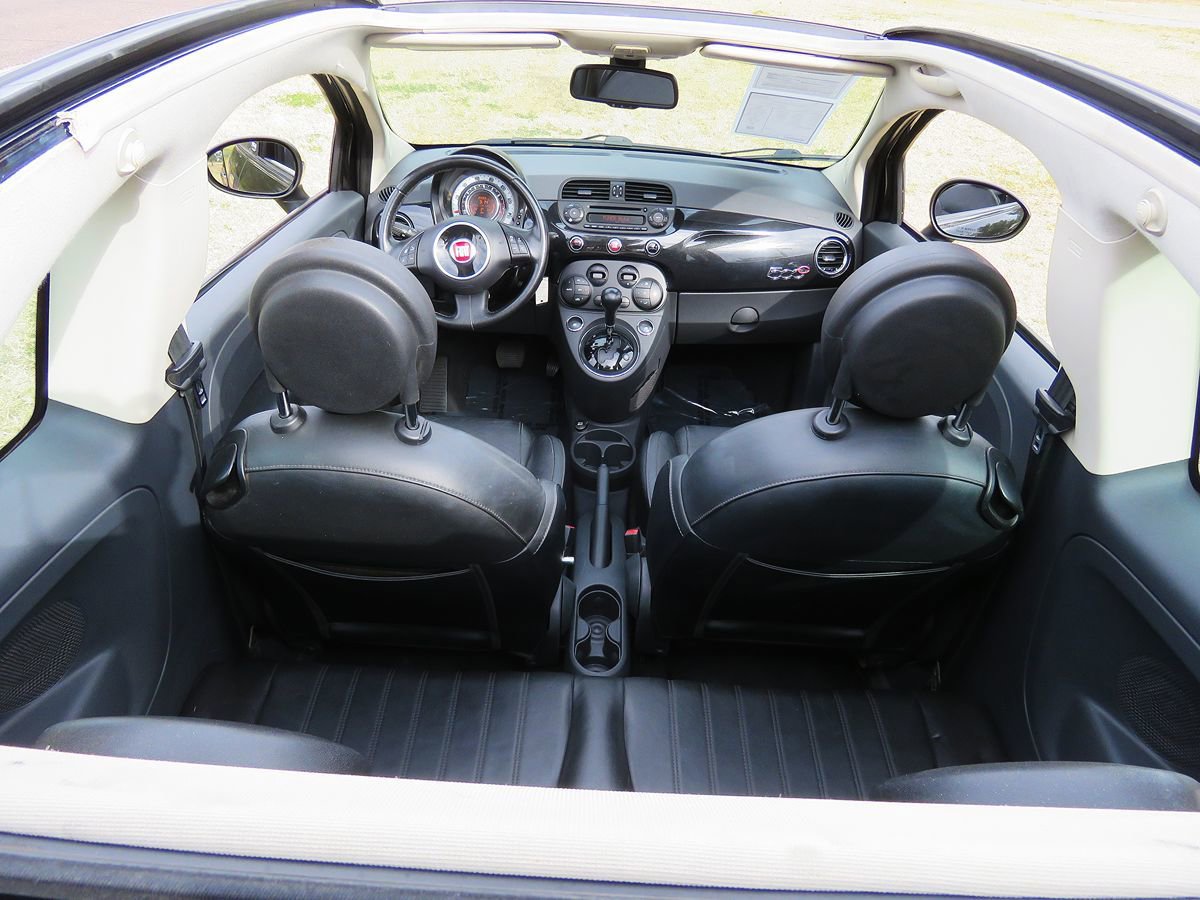 Used 2013 FIAT 500 Lounge FWD image 23