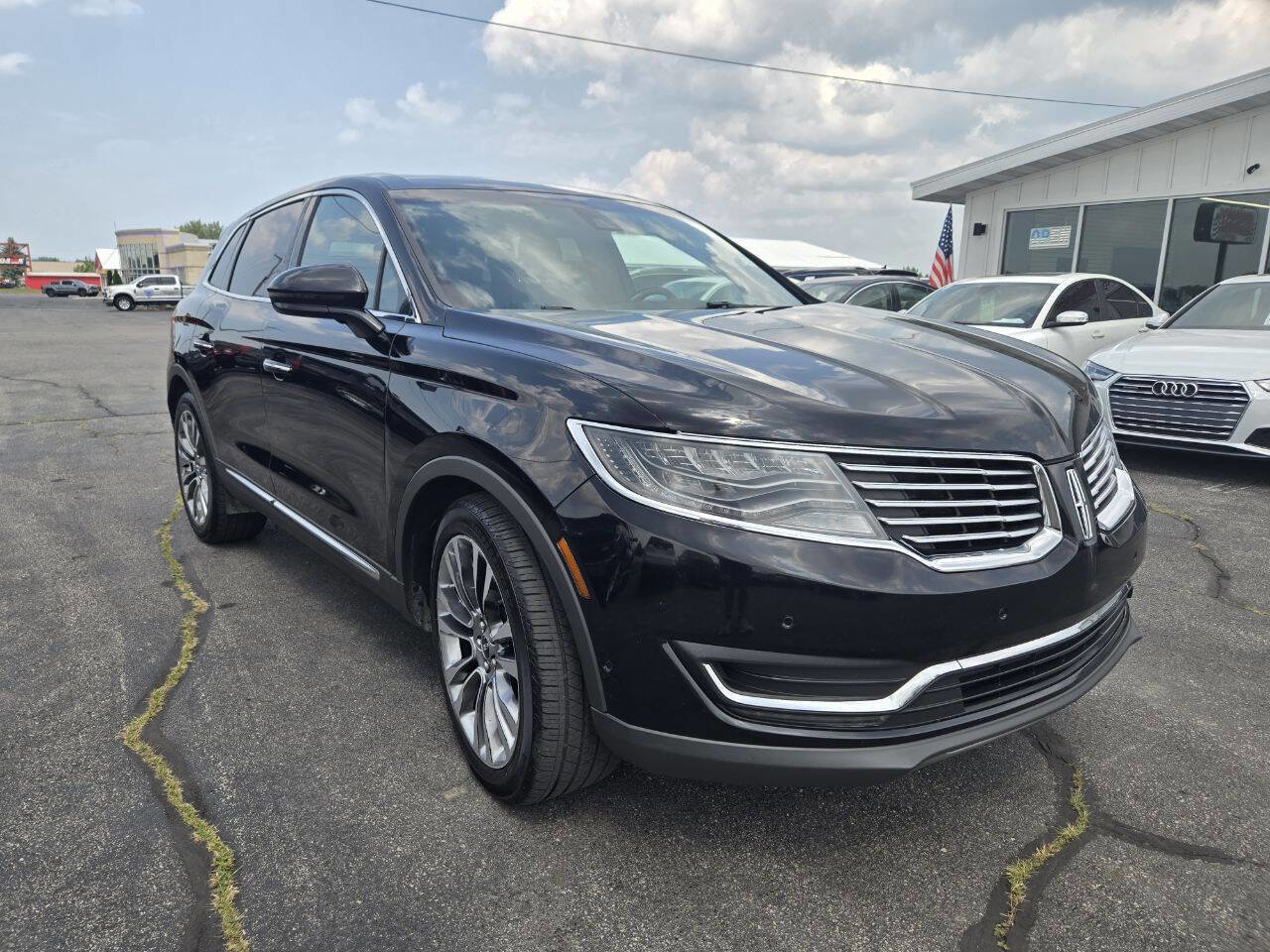 Used 2016 Lincoln MKX Reserve w/ Luxury Package image 10