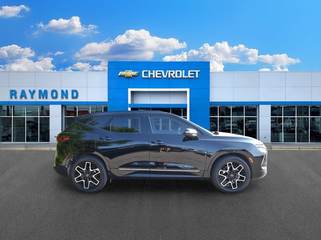 Used 2023 Chevrolet Blazer RS w/ Driver Confidence II Package FWD image 2