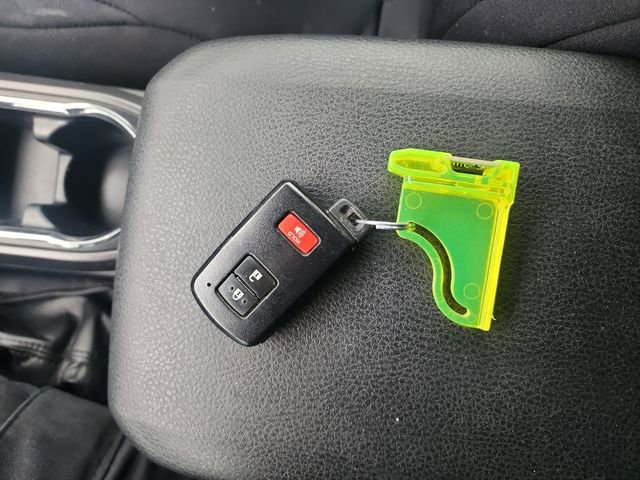 Used 2019 Toyota Tacoma TRD Sport image 30