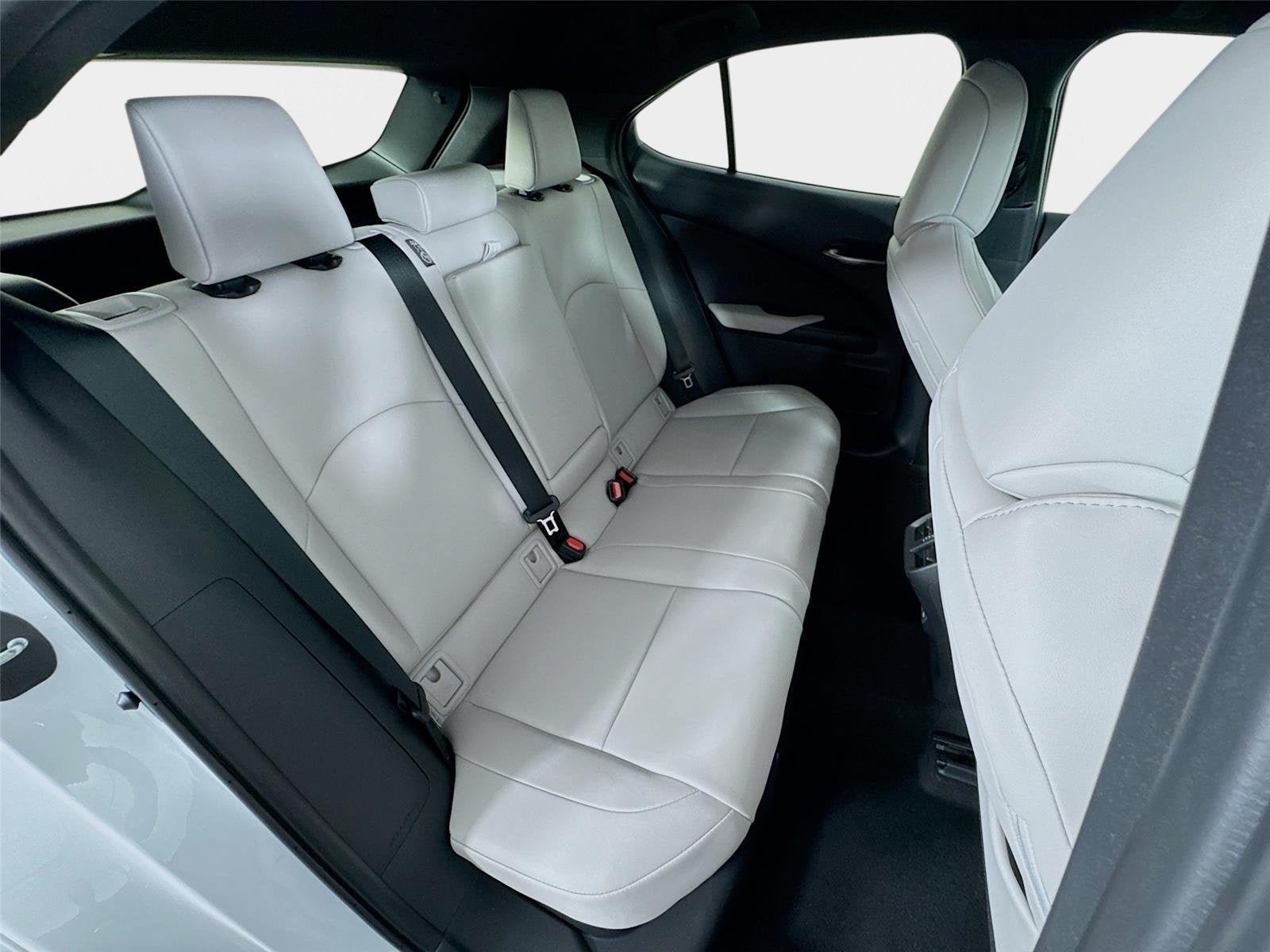 Used 2025 Lexus UX 300h AWD w/ Cold Area Package image 27
