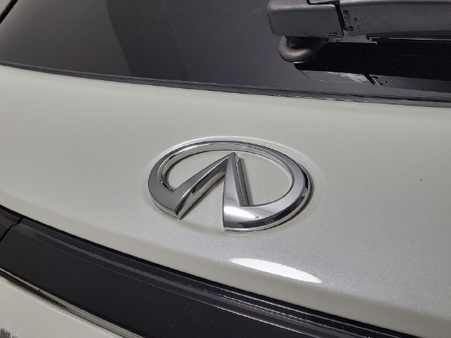 Certified 2024 INFINITI QX60 Luxe FWD image 5