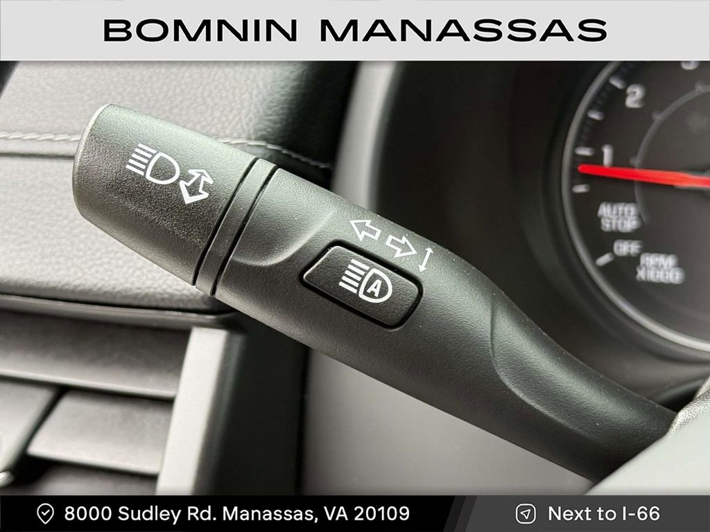 Used 2022 GMC Terrain SLE w/ Driver Convenience Package image 25