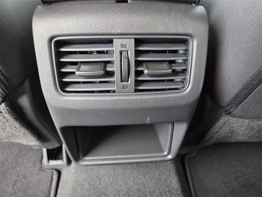 Certified 2025 Nissan Rogue S image 16