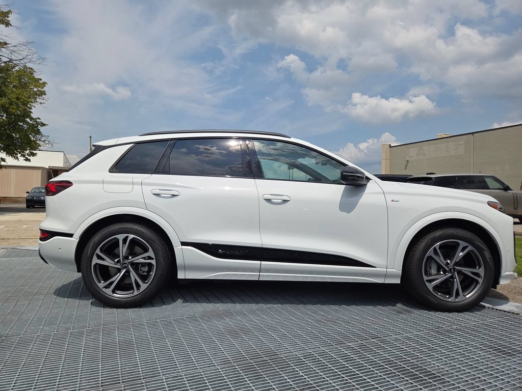 New 2027 Audi Q6 e-tron Prestige AWD/4WD image 28