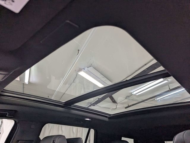 Used 2026 Cadillac Escalade Luxury image 15