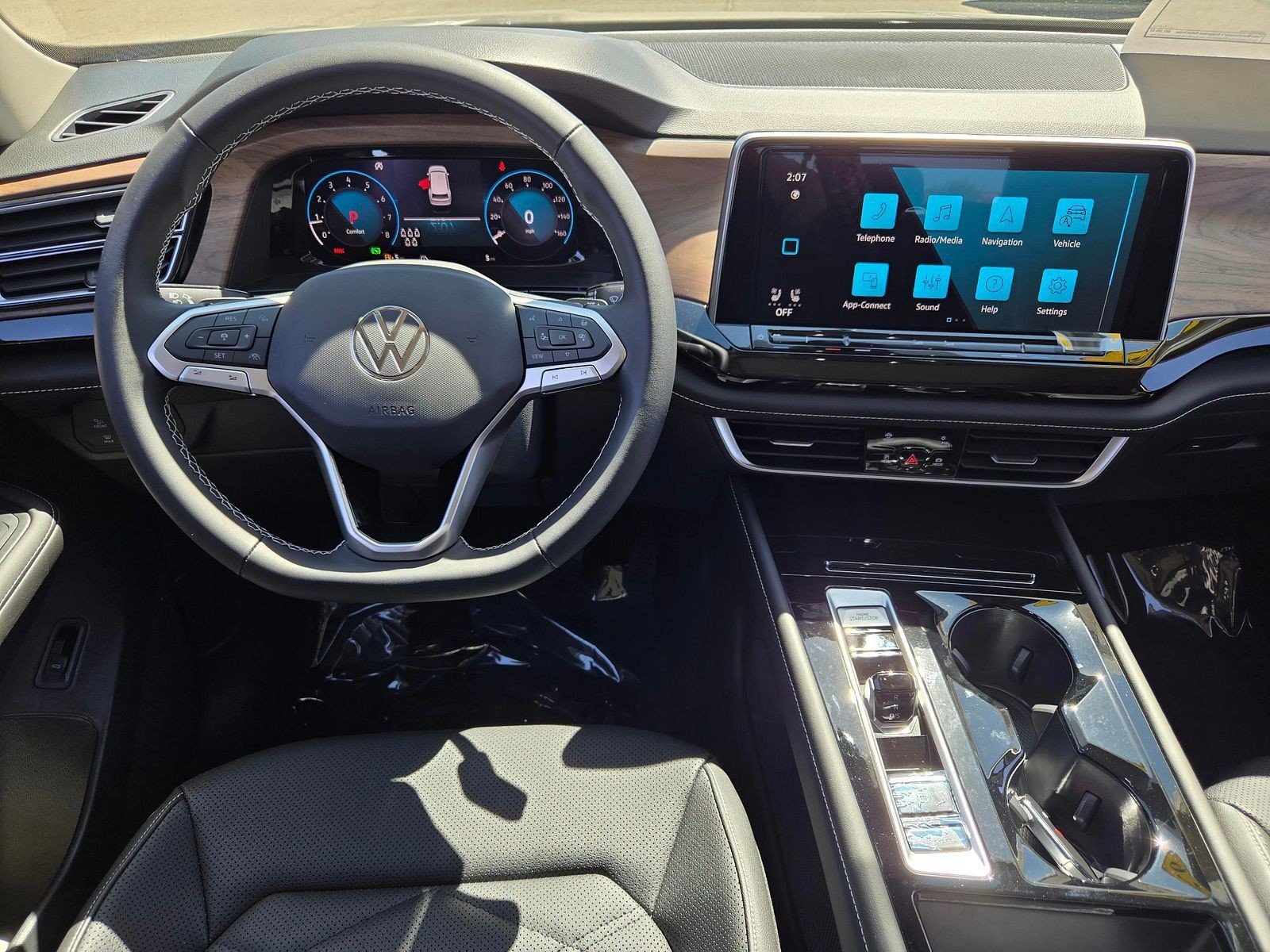 New 2026 Volkswagen Atlas SE FWD image 7