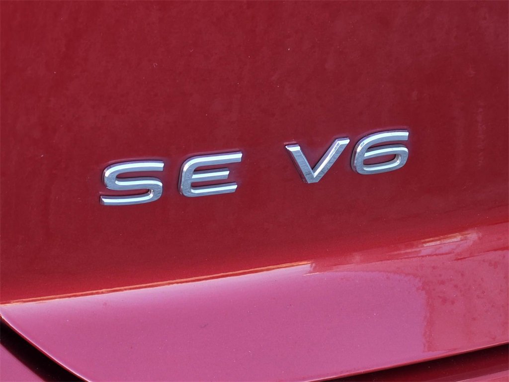 Used 2020 Volkswagen Atlas Cross Sport SE w/ Panoramic Sunroof Package image 31