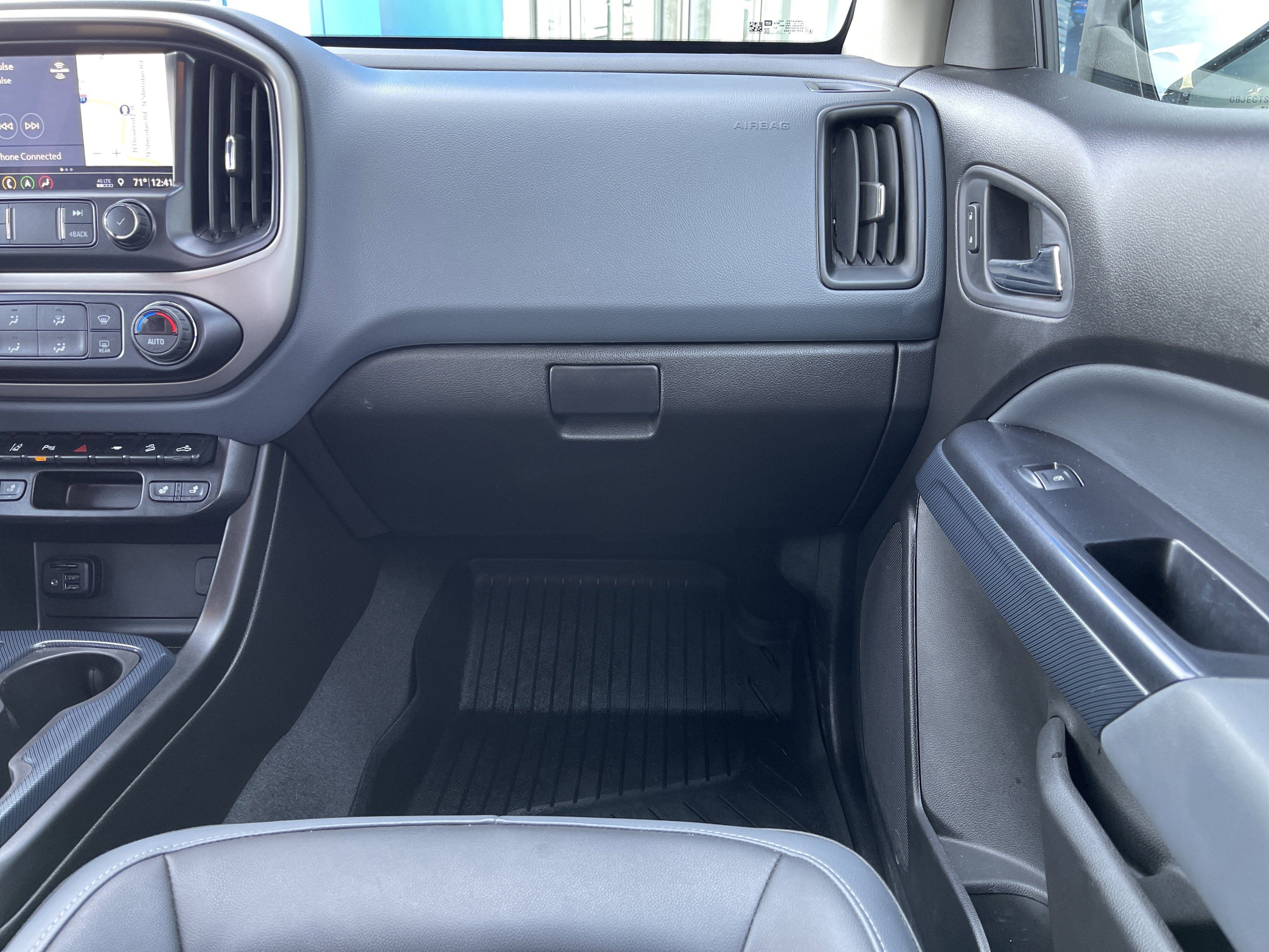 Used 2021 Chevrolet Colorado Z71 w/ Safety Package image 31