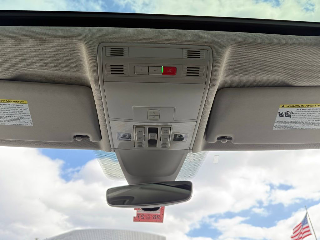 Used 2020 Volkswagen Tiguan SEL image 32