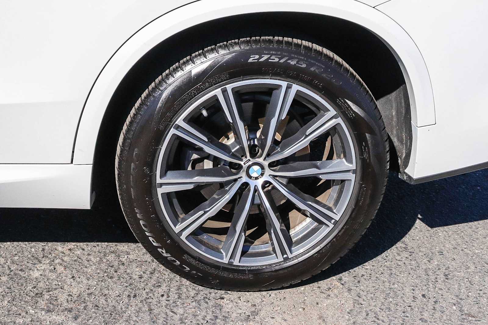 Used 2020 BMW X5 xDrive40i w/ M Sport Package AWD/4WD image 13