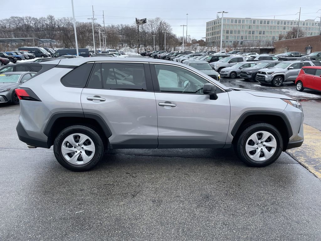 Used 2024 Toyota RAV4 LE image 7