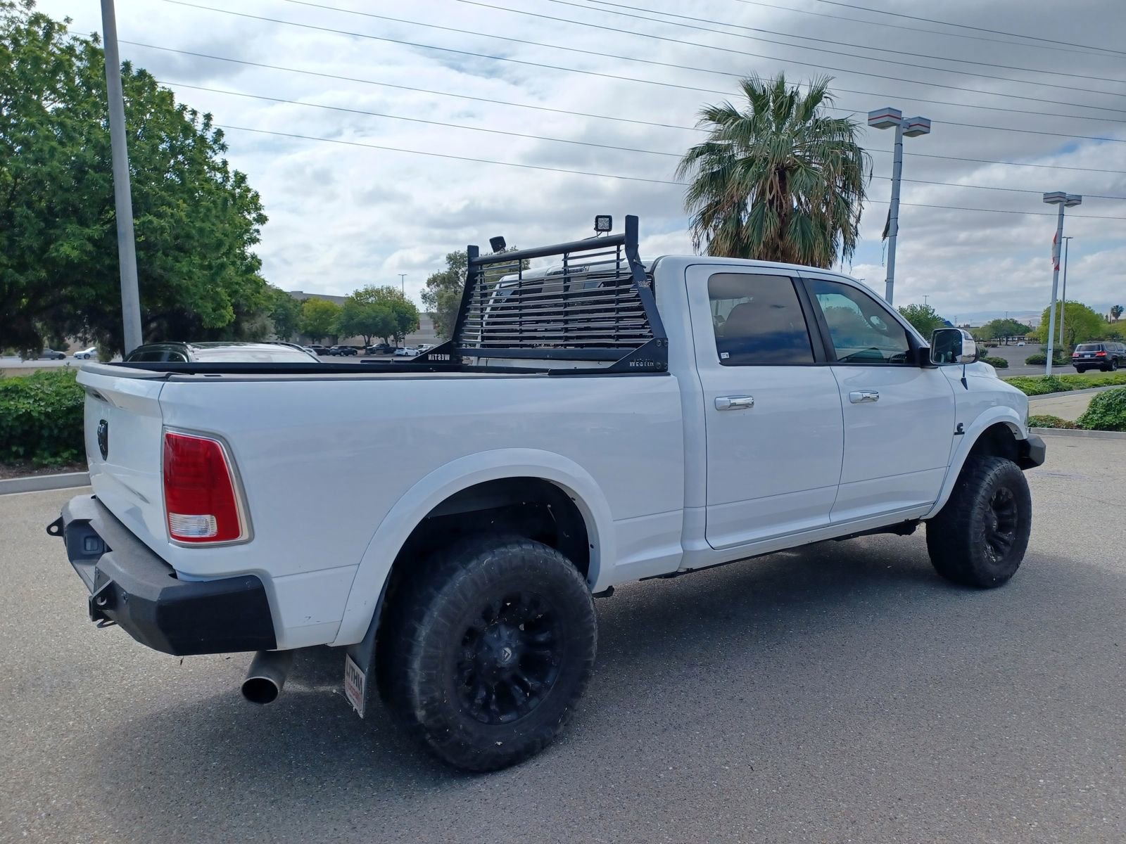 Used 2015 RAM 2500 Laramie image 4