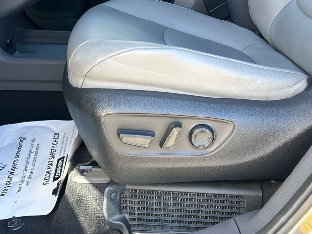 Used 2022 Toyota Sienna XLE AWD/4WD image 27