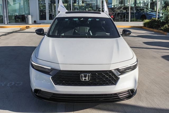 Used 2023 Honda Accord Sport image 2