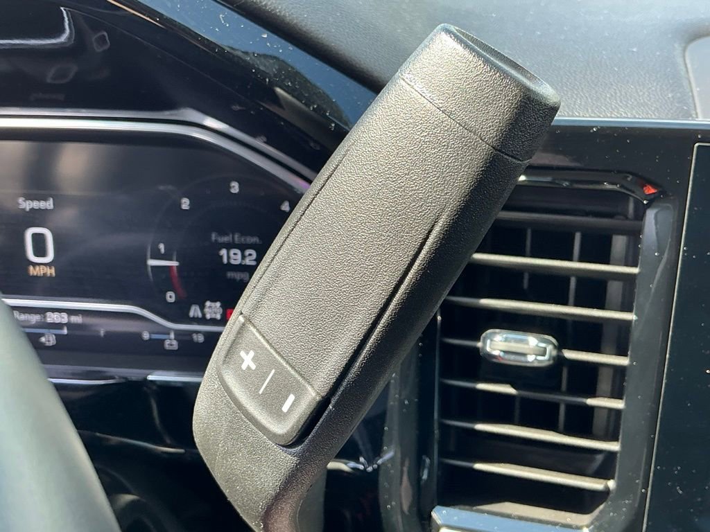 Used 2025 GMC Sierra 1500 Elevation image 35
