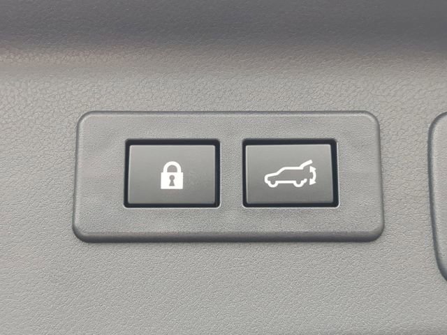 Used 2025 Subaru Forester Touring w/ Popular Package - Touring image 10