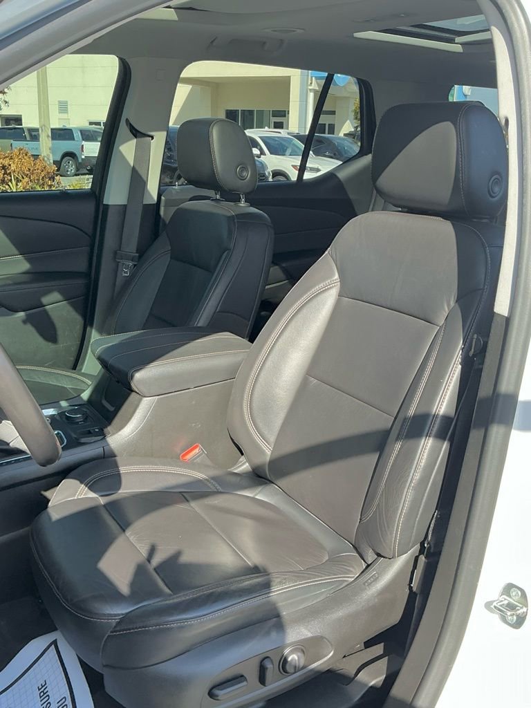 Used 2018 Chevrolet Traverse LT image 35