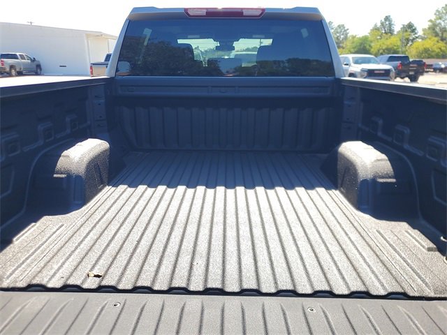 New 2026 Chevrolet Silverado 1500 Custom w/ LPO, Dark Essentials Package image 8