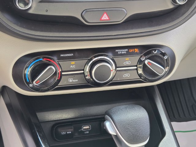 Used 2024 Kia Soul LX FWD image 29